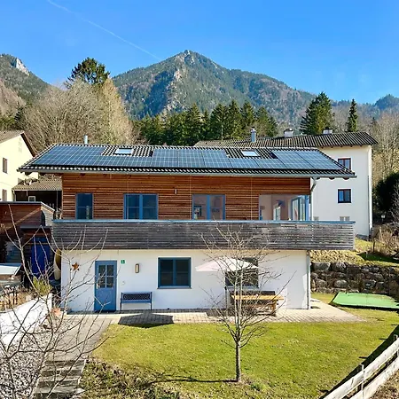 Ein Haus Am Berg * Marquartstein