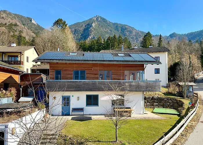 Ein Haus Am Berg * Marquartstein